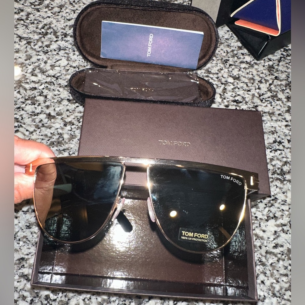 Tom ford brand new black/gold sunglasses